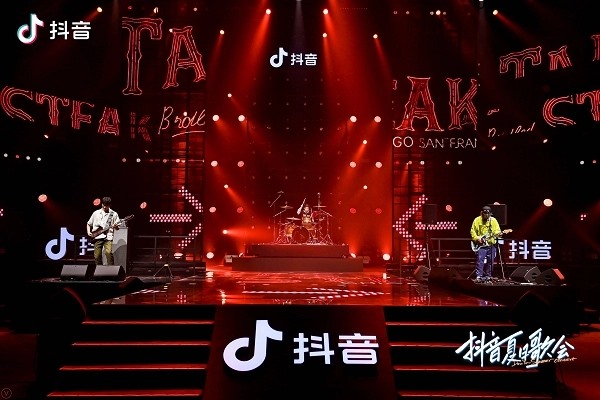 头部交易所格局基本稳定，OKEx表现依旧亮眼